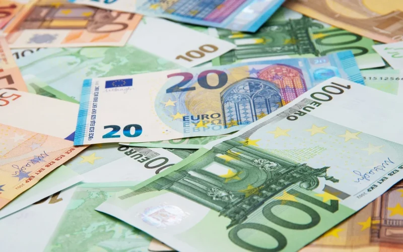 كم سجل اليورو اليوم في البنوك المصرية وأسعار مفاجئة تغير المعادلة